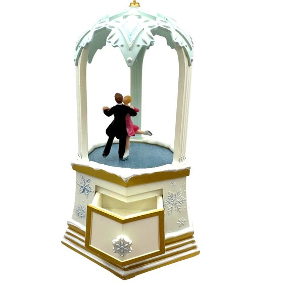 Hallmark Keepsake Ornament Waltzing on Air 2007 Treasures and Dreams Music & Mot - Picture 3 of 12
